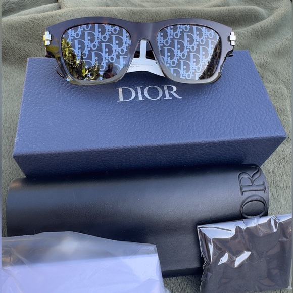 Dior Other - New with tags Authentic Dior Men's Sunglasses BLACKSUIT XL S2U 92B8